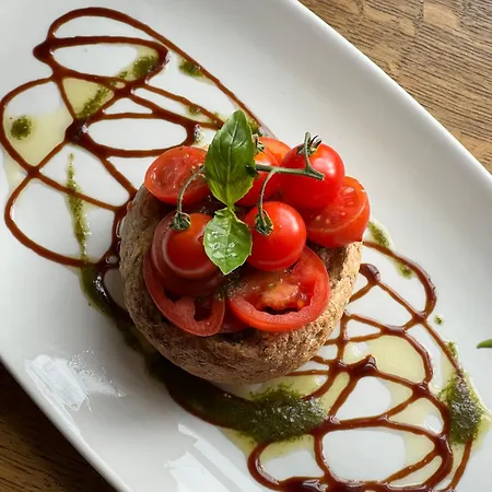 אורחן The Kings Arms