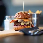 Kro The Kings Arms 4*