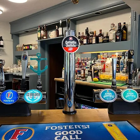 The Kings Arms 4*